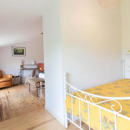 Les Des 3 Chouettes Bed & Breakfast