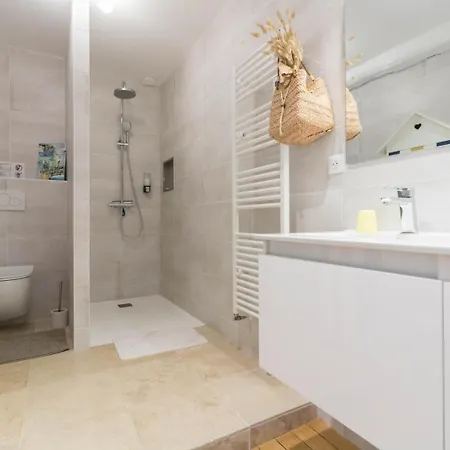 Les Des 3 Chouettes Bed & Breakfast Sepx